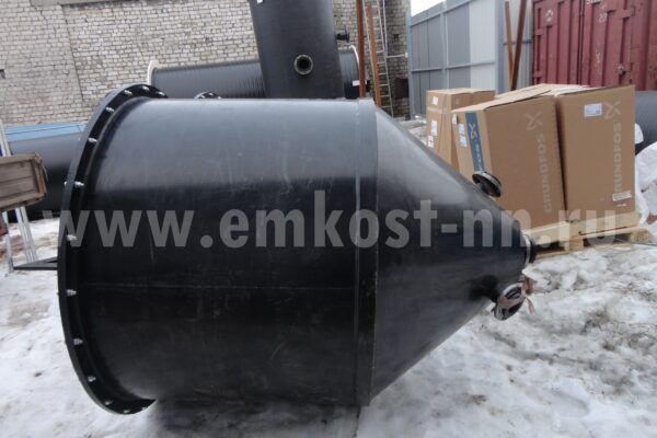 Бункер из полипропилена для химического производства