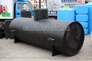 Септик ОС-4000 из полипропилена с рёбрами жёсткости и ревизионным люком